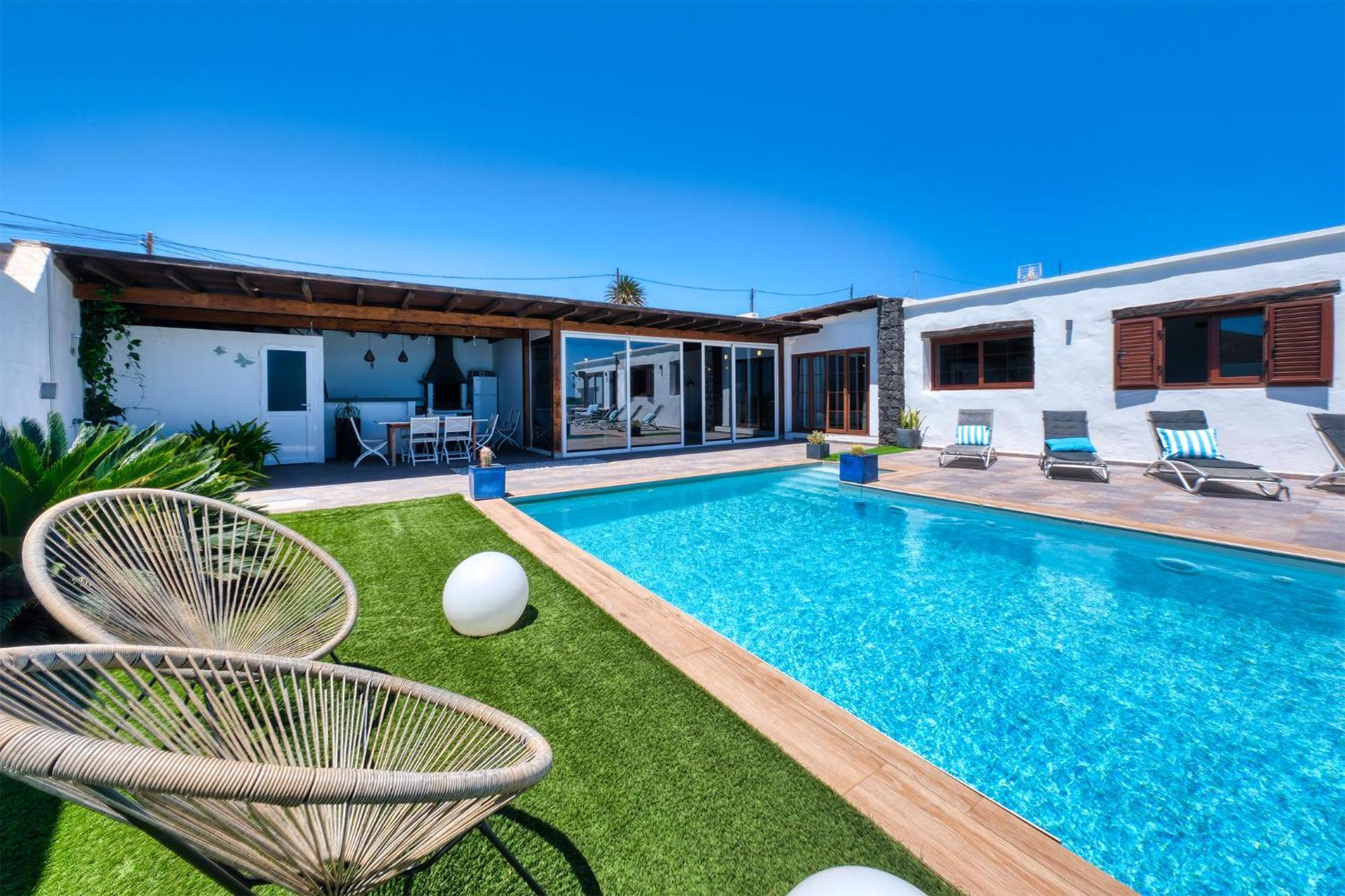 Villa Macher Piscina Y Bar Piscina 蒂亚斯 外观 照片