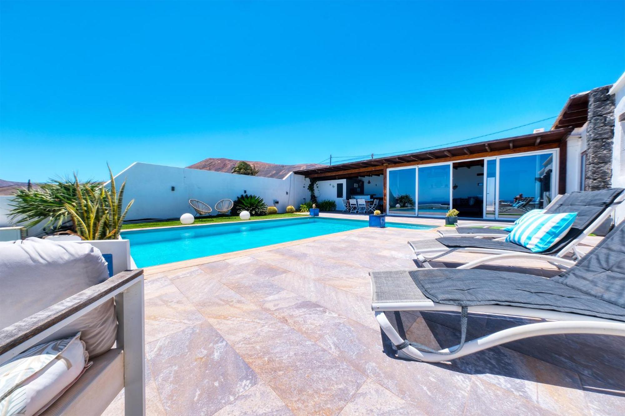Villa Macher Piscina Y Bar Piscina 蒂亚斯 外观 照片